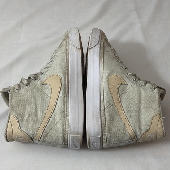 Women's Nike Court Legacy Cnvs Mid Light Bone/Sanddrift White DD0161-002 Size 8 - Picture 5 of 16